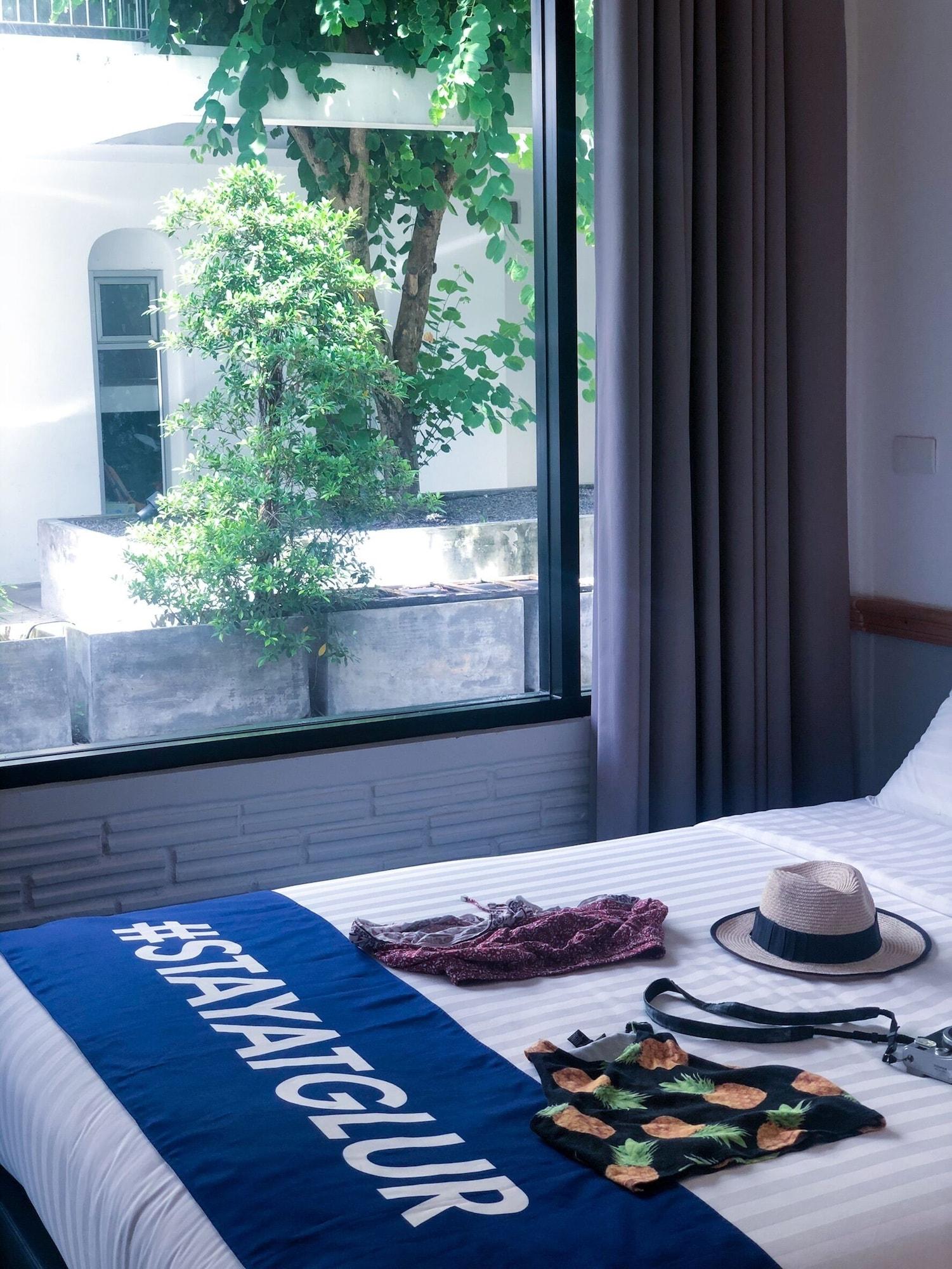 Glur Phuket Patong Beach Екстериор снимка
