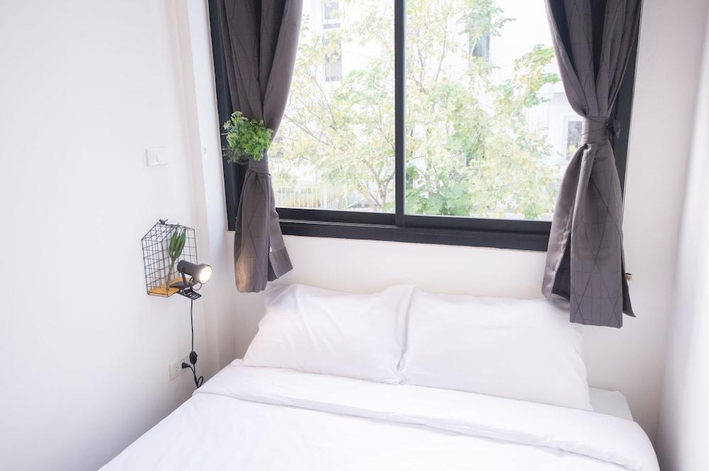 Glur Phuket Patong Beach Екстериор снимка